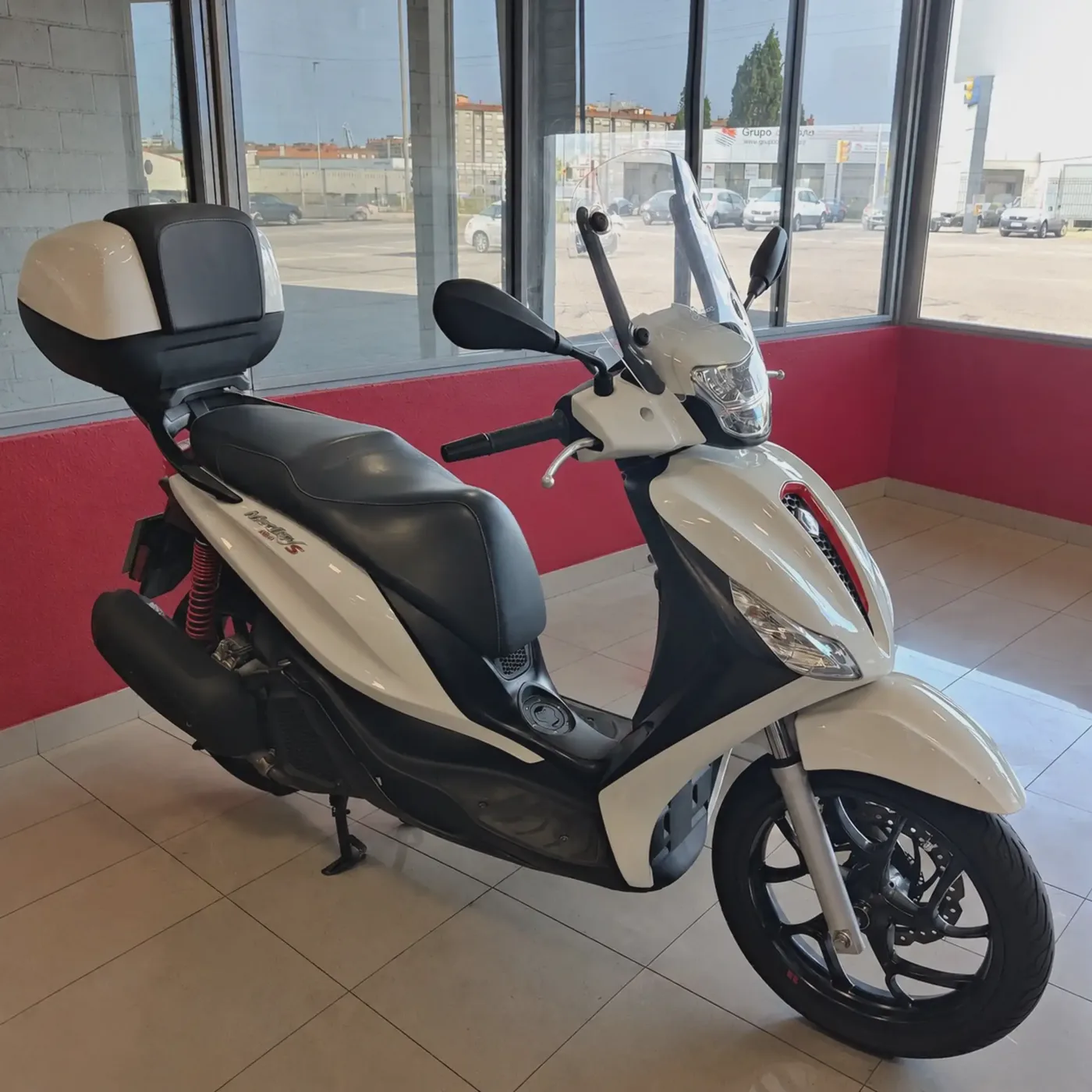 Piaggio Medley 125 1890 € 2021 Asturias - 1