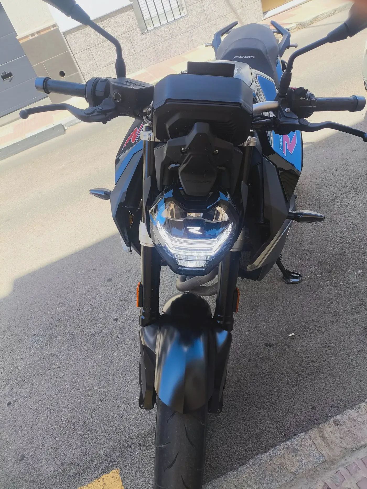 BMW F 900 R 8000 € 2024 Badajoz - 1