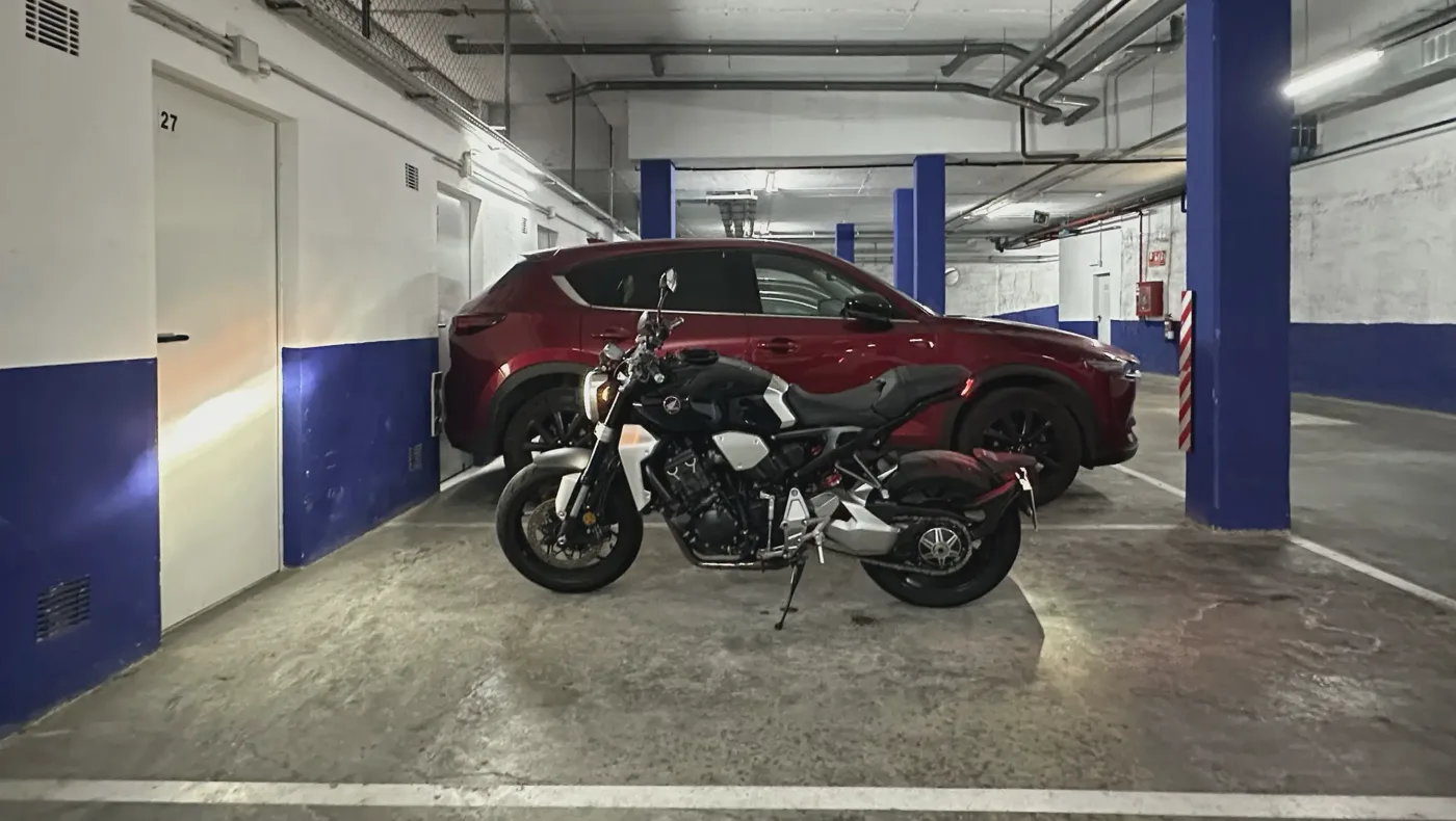 Honda CB1000 - Vista 1