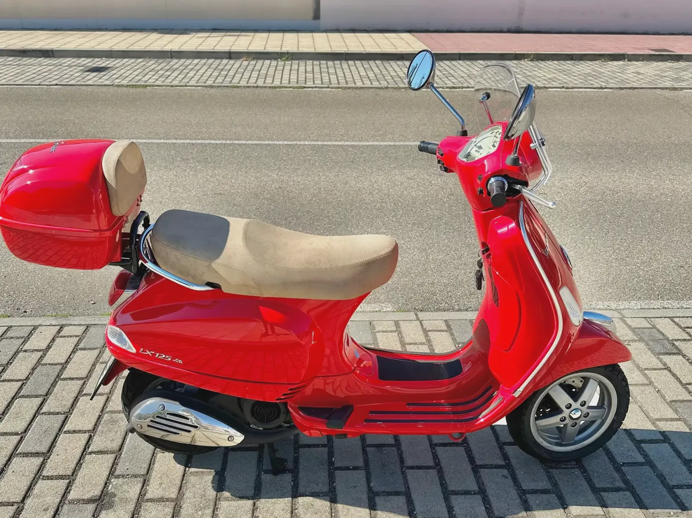 Vespa LX 125 4900 € 2009 Valladolid - 1