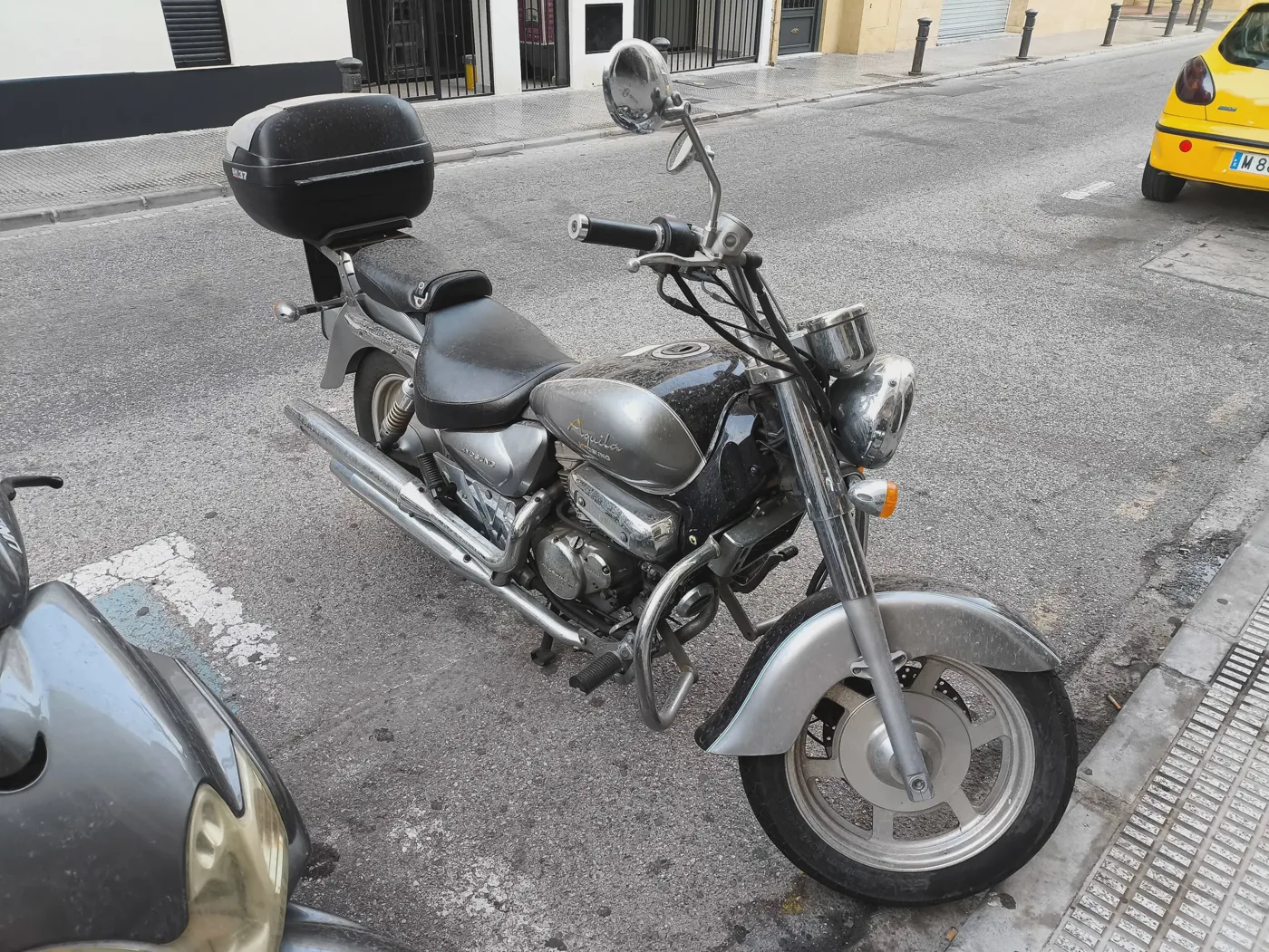Hyosung Aquila GV 125 1000 € 2007 Alicante - 1