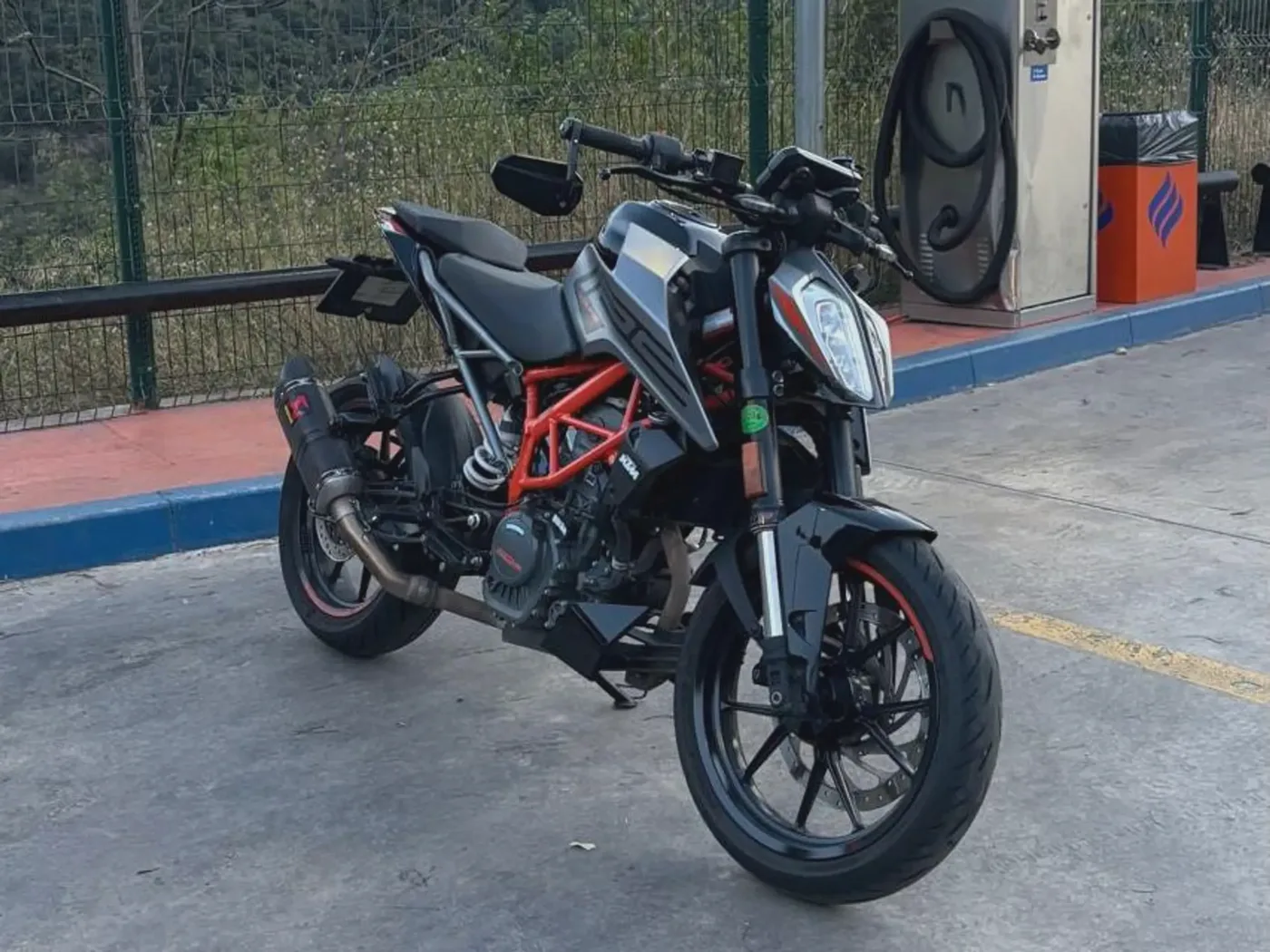 KTM 125 Duke 3100 € 2022 Barcelona - 1