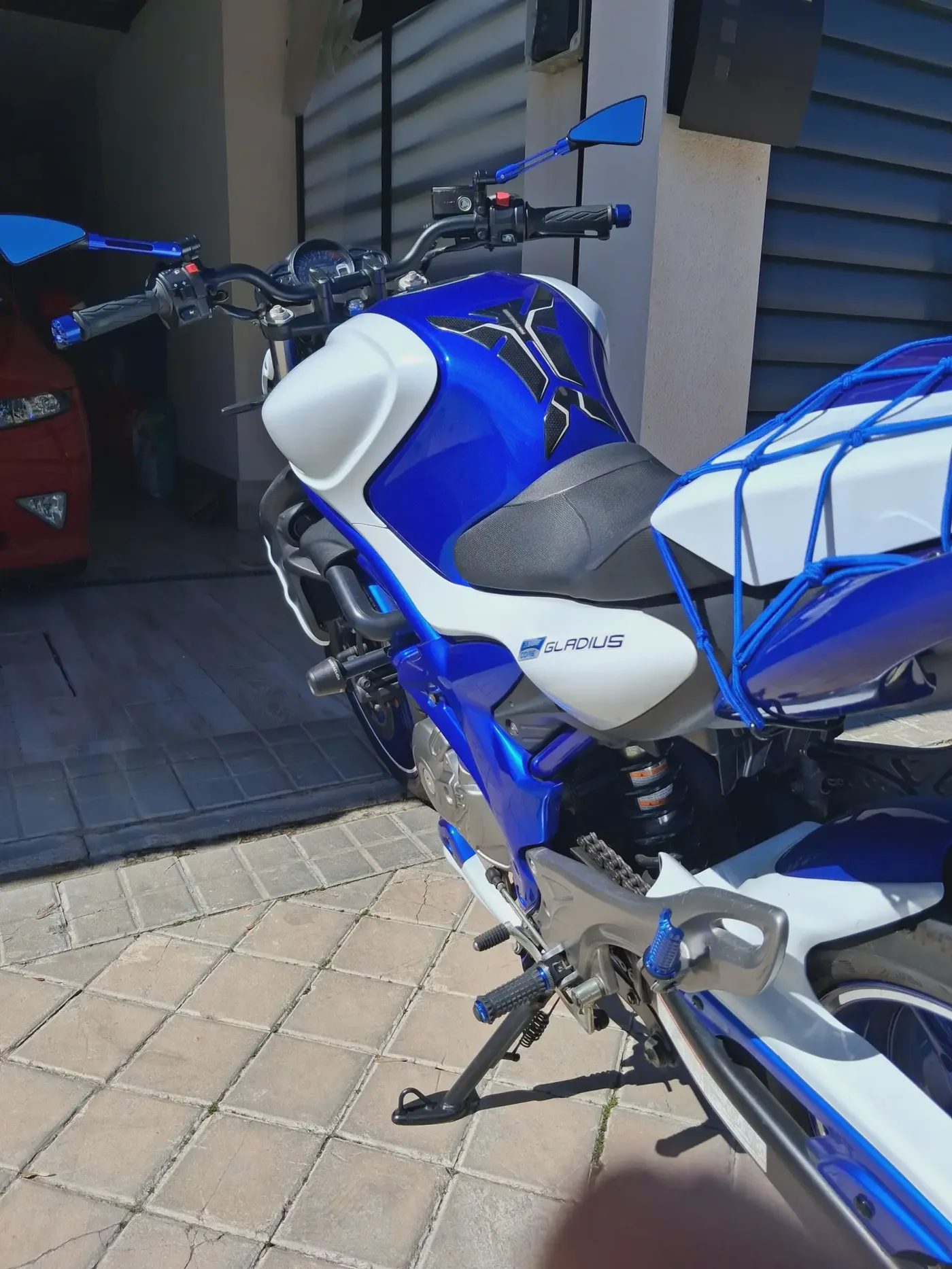 Suzuki Gladius 650 4200 € 2013 Madrid - 1