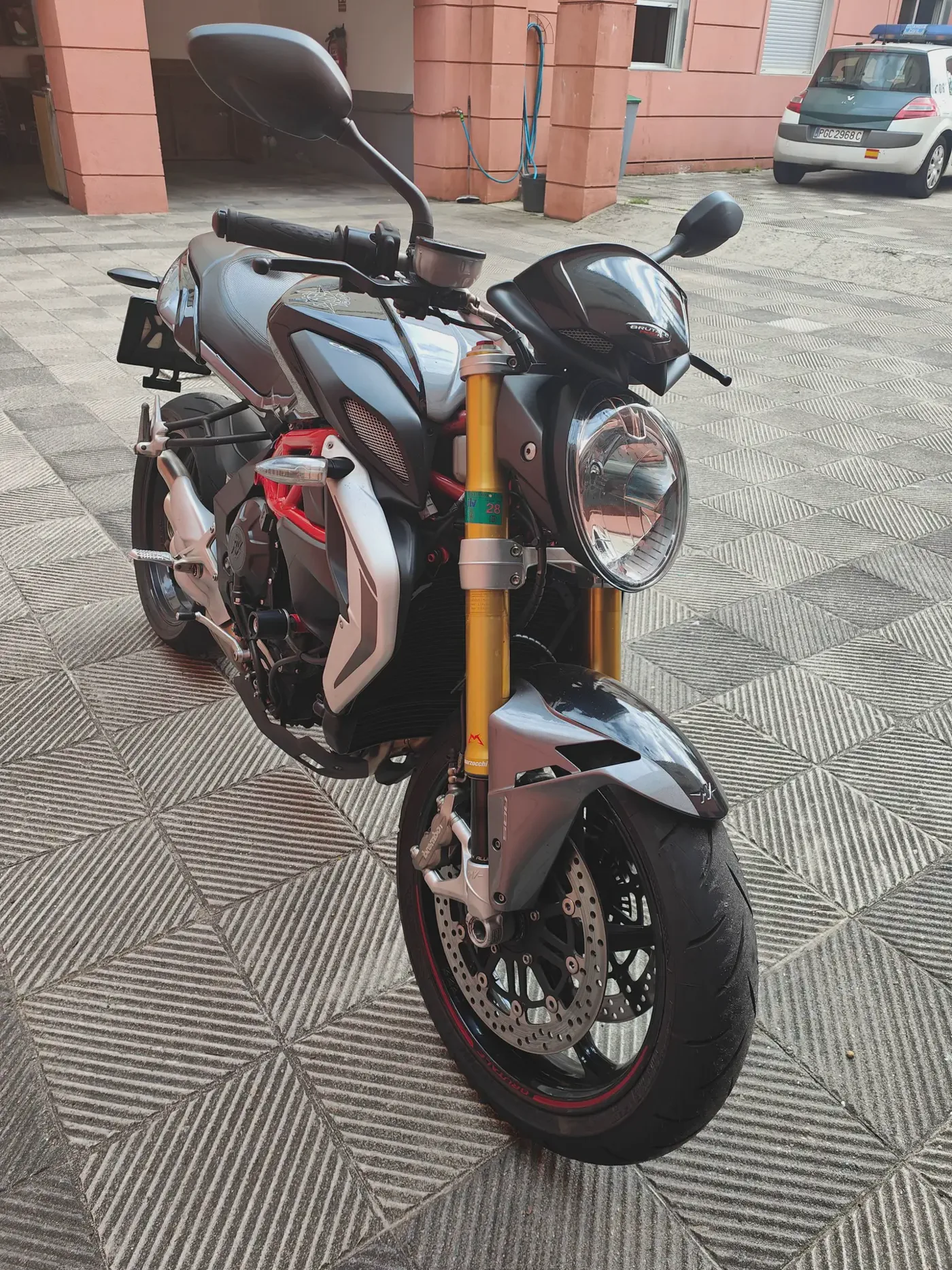 MV Agusta Brutale 800 6500 € 2016 Pontevedra - 1