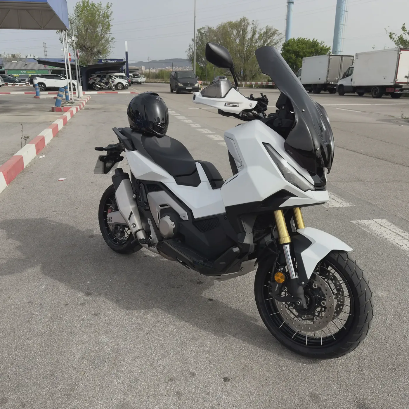 Honda X-ADV 12.990 € 2025 Barcelona - 1