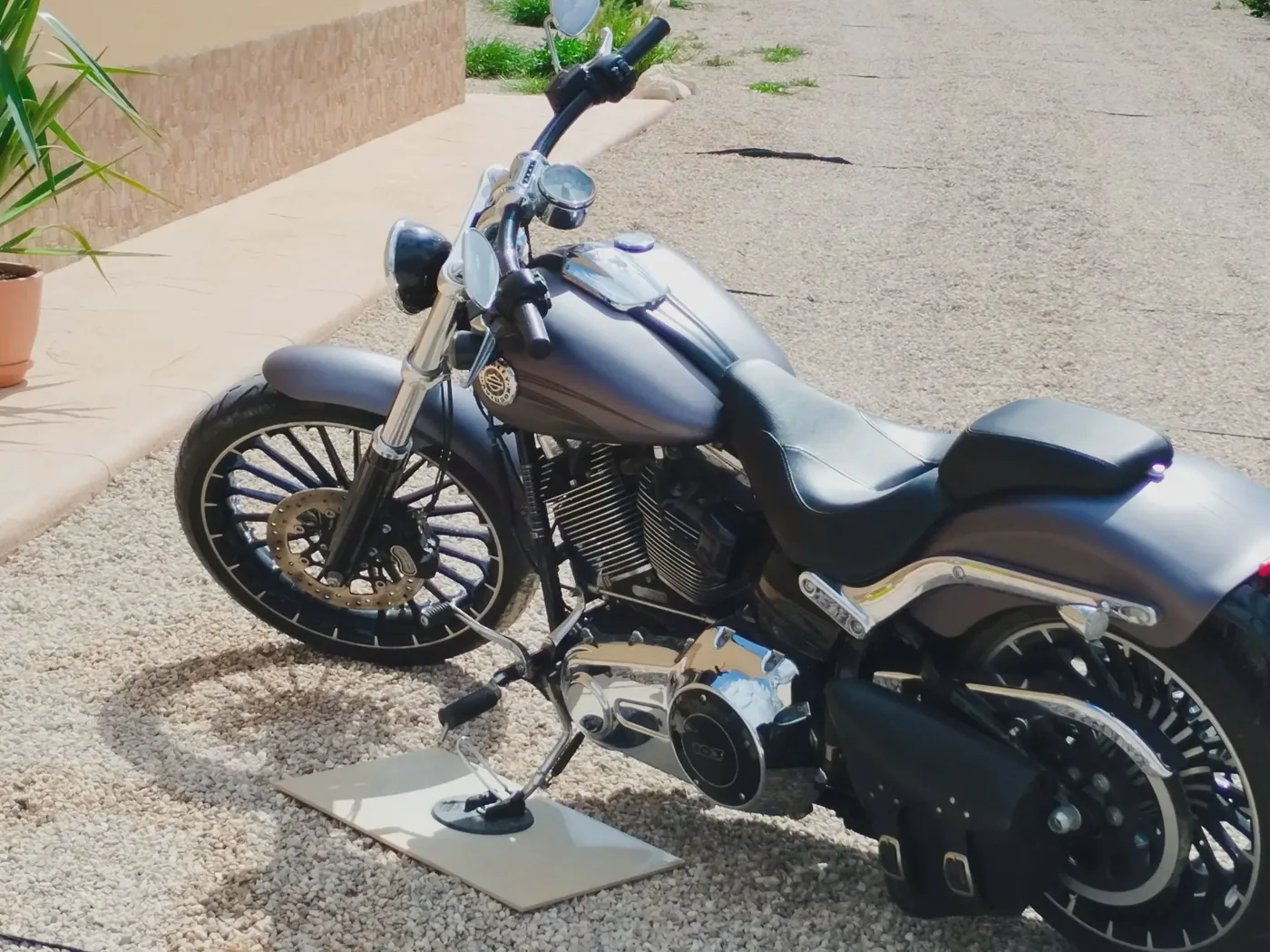 Harley-Davidson Breakout 18.900 € 2017 Alicante - 1