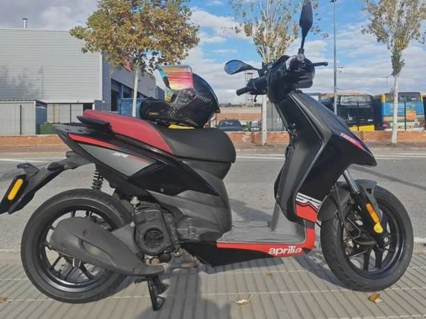 Aprilia SR 125 - Vista 1